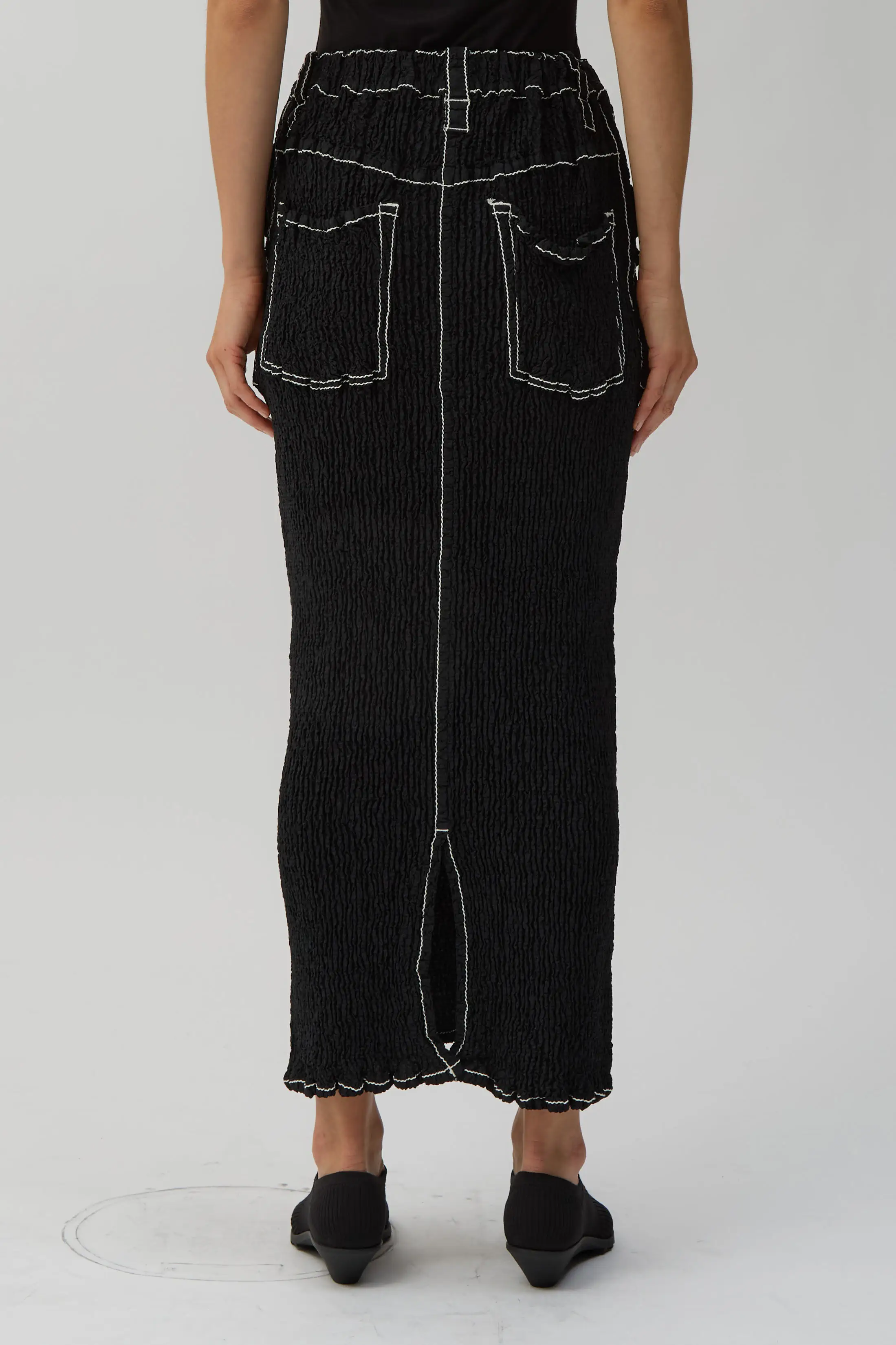 Black Wavelet Ensemble Skirt