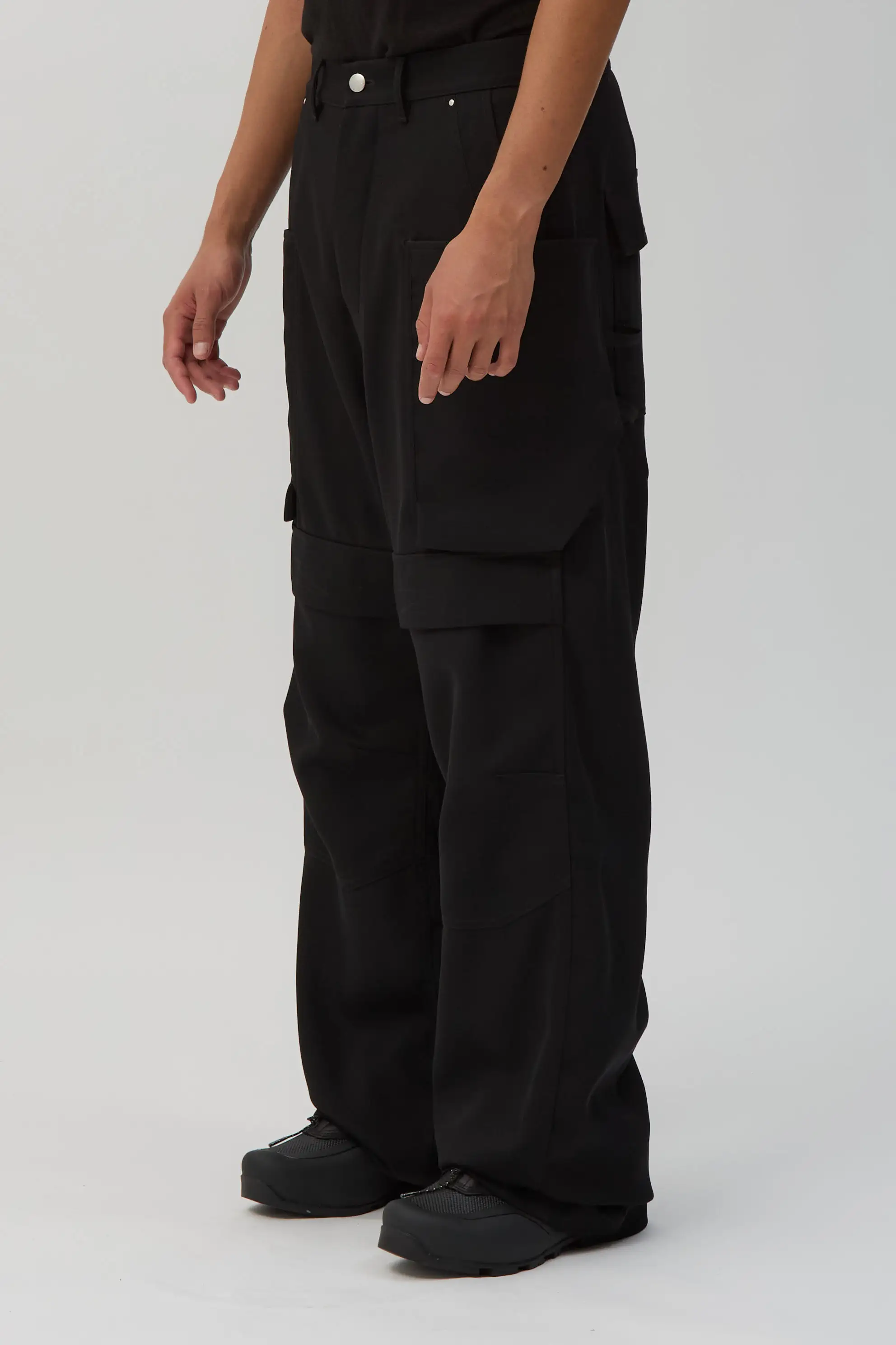 Black Stefan Cargo